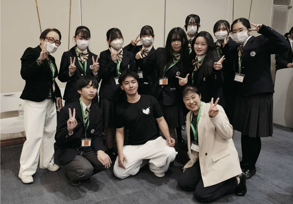学資支援者とフィリピンの奨学生